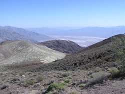 Blick von Dantes View auf Badwater Basin